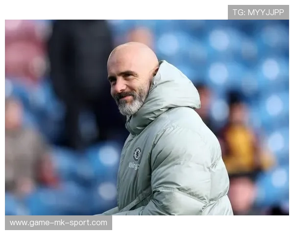 切尔西决定在冬窗引进一名经验丰富的右后卫,打造更强悍的防线 切尔西决定在冬窗引进一名经验丰富的右后卫,打造更强悍的防线