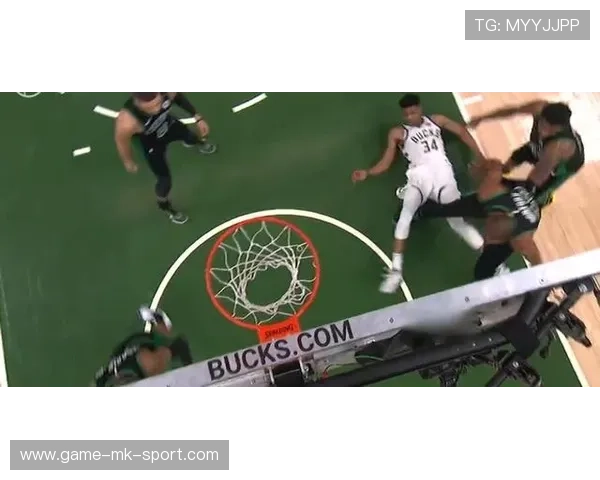 Kobayashi 攻守两端贡献突出