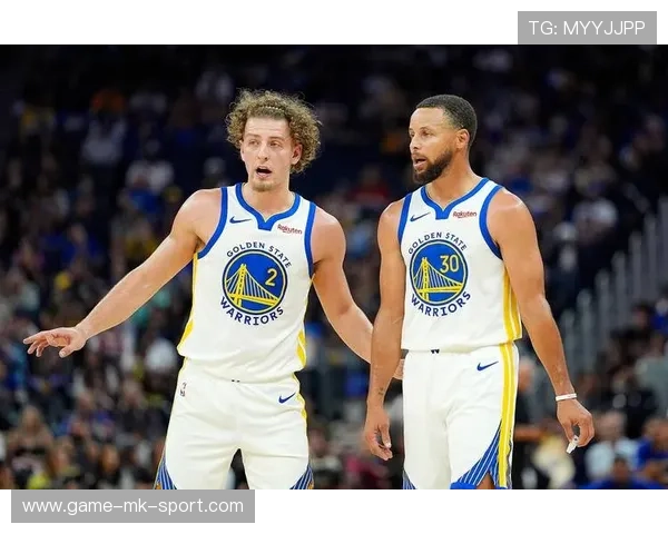 勇士凭借库里与穆迪的关键发挥大胜太阳,勇士高层谈续约库里 勇士凭借库里与穆迪的关键发挥大胜太阳,勇士高层谈续约库里