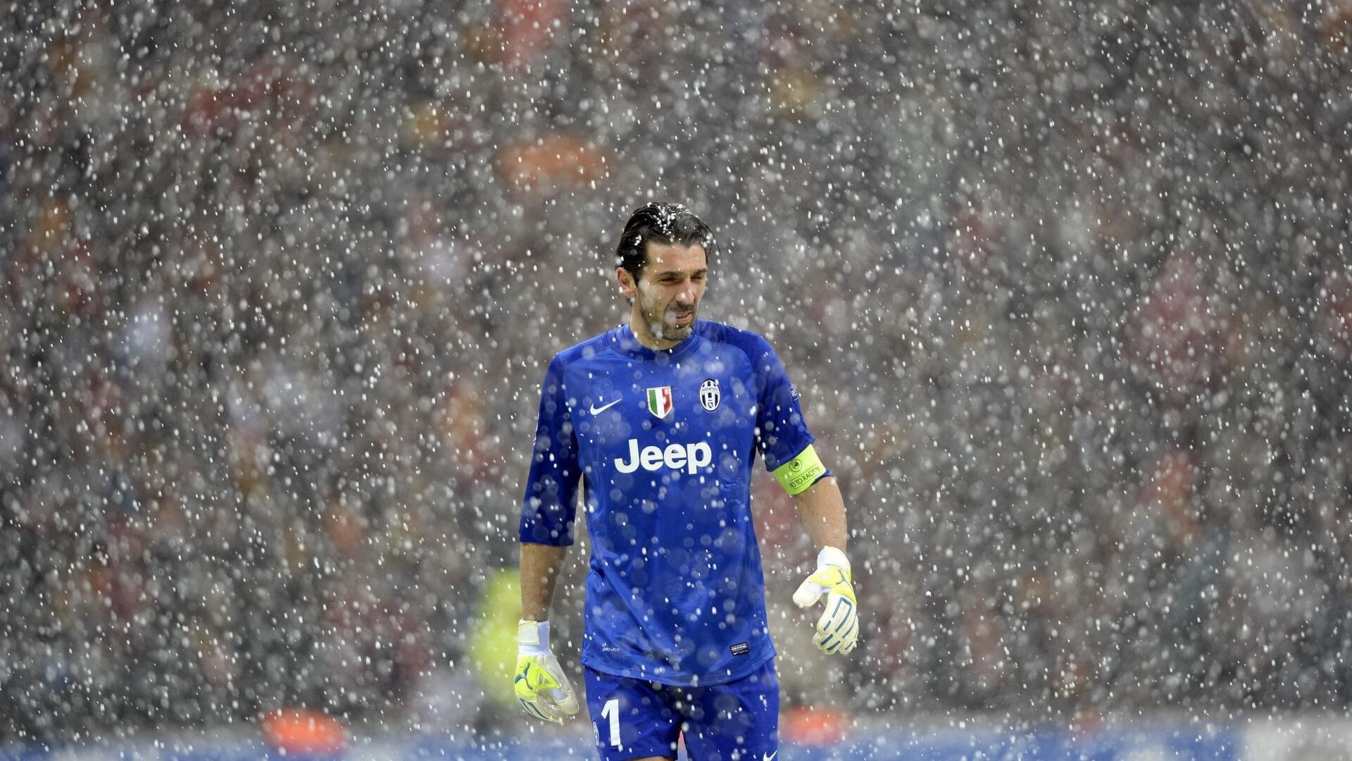 mk体育app下载-五大联赛是否趋向阵型宽度最大化以撕裂防线，五大联赛系数